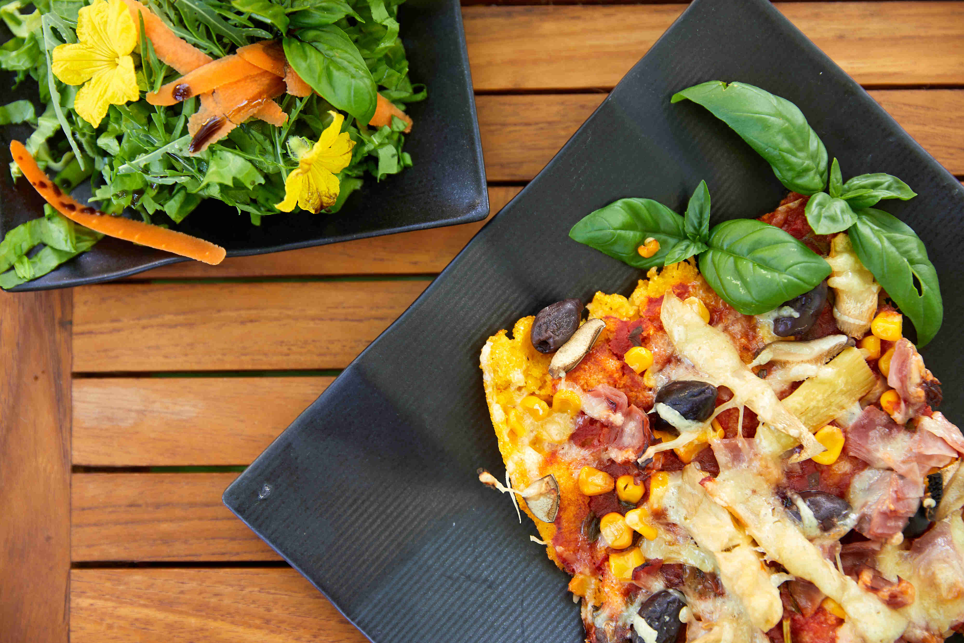 Maisgrießpizza mit Shiitakes